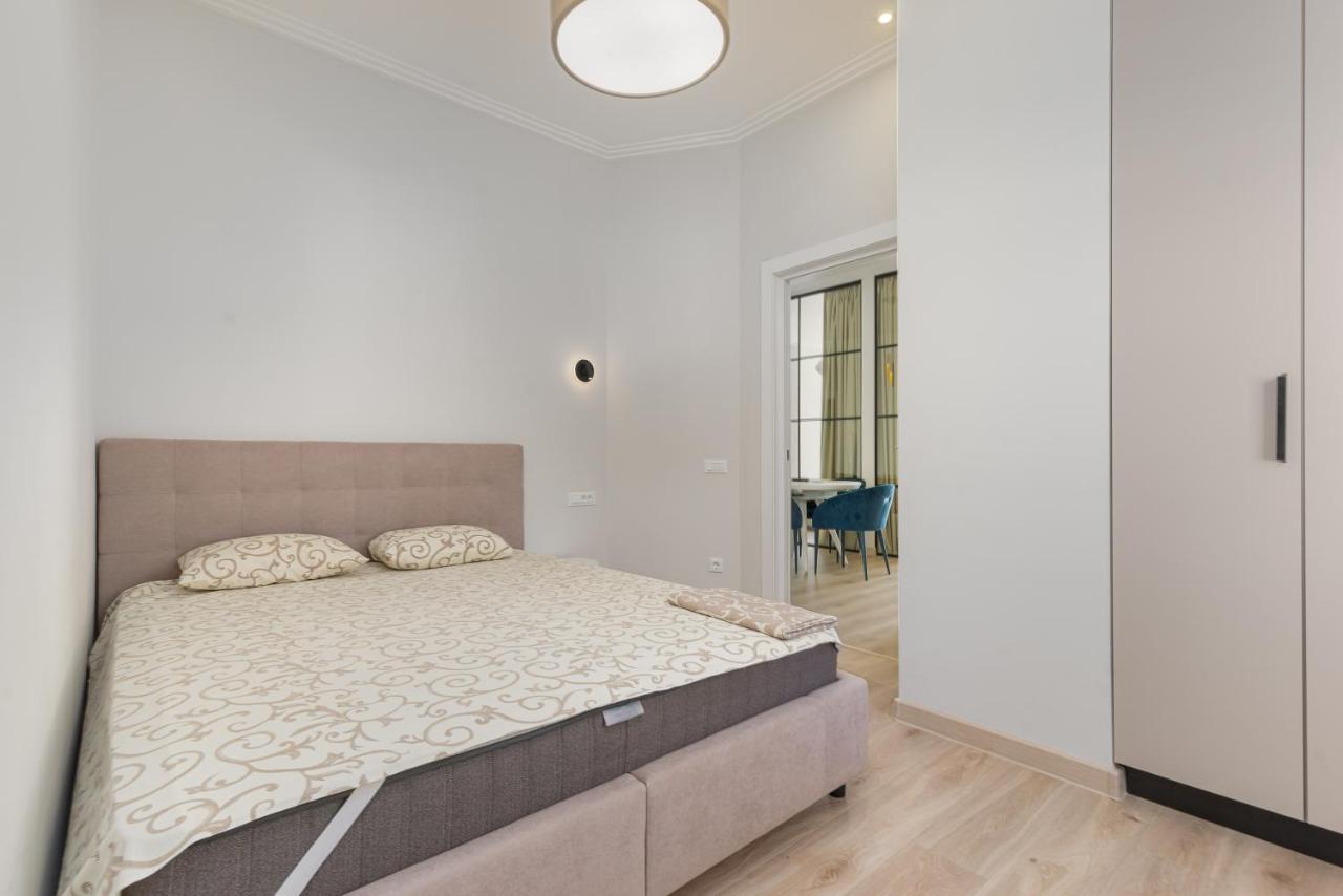 Sea Symphony Luxury 3-Bedrooms Apartment โอเดสซา ภายนอก รูปภาพ